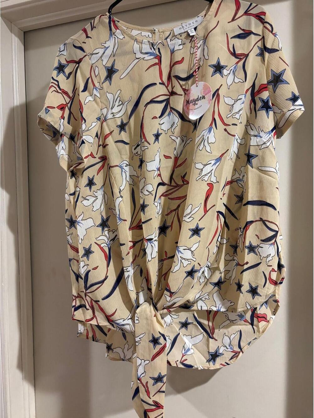 Hayden Los Angeles Floral Star Tie Front Blouse Medium Boho Top